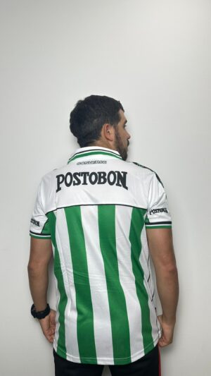 Converse 2001 Visitantes