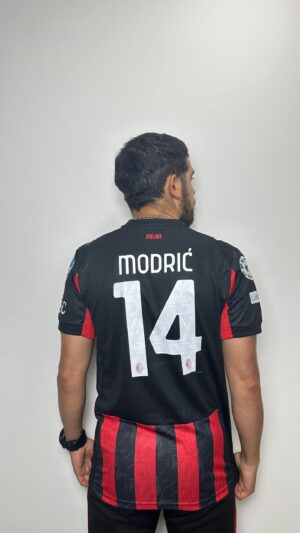 Milán Temporada 25-26