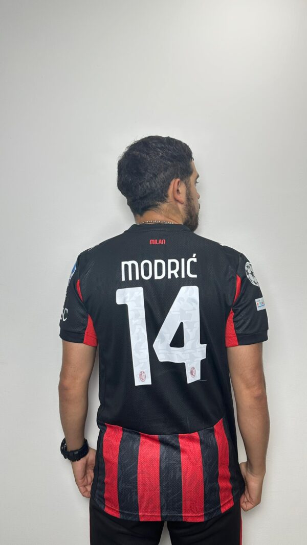 Milán Temporada 25-26