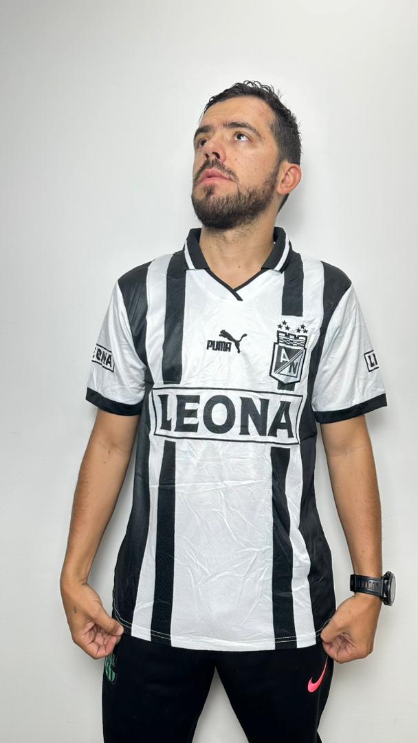 Camileta Leona Retro