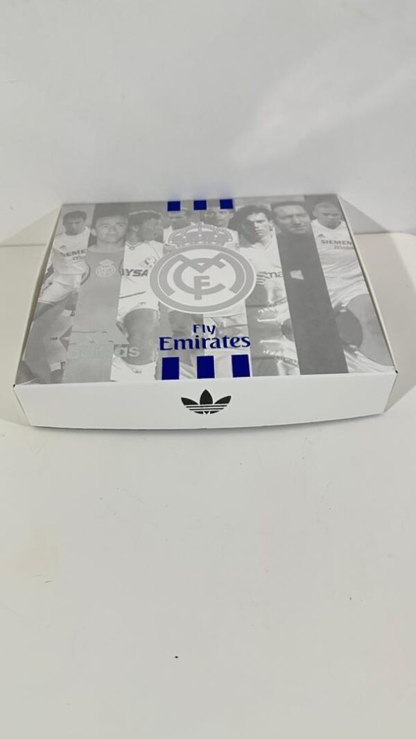 b2415b8c-a0e9-4f34-a049-e03fce40bf73 Cajitas De Regalo