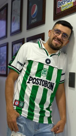 Converse 2001 Visitantes
