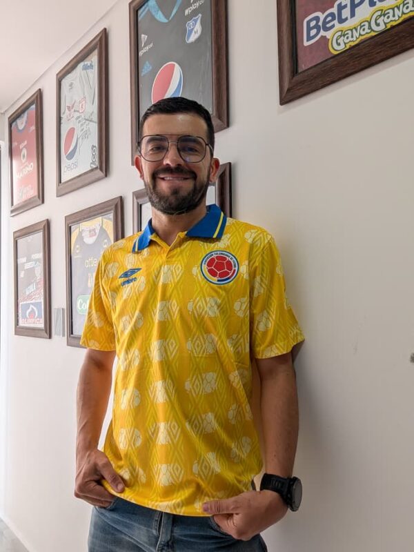 Camiseta Colombia 1994 Local (Calidad 1.1)