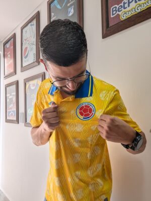 WhatsApp Image 2026-06-22 at 5.36.50 PM Camiseta Colombia 1994 Local (Calidad 1.1)