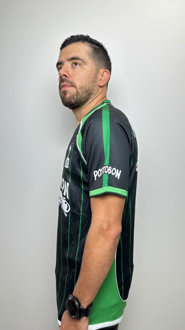 Camiseta Umbro Año 2004 VISITANTES